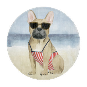 Hot Dog   Welpe in Sonnenbrille am Strand Schneidebrett