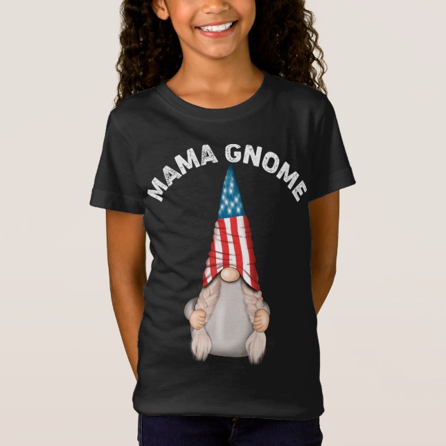 Hot Mama Gnome Family Funny American Flag T-Shirt (Vorderseite)