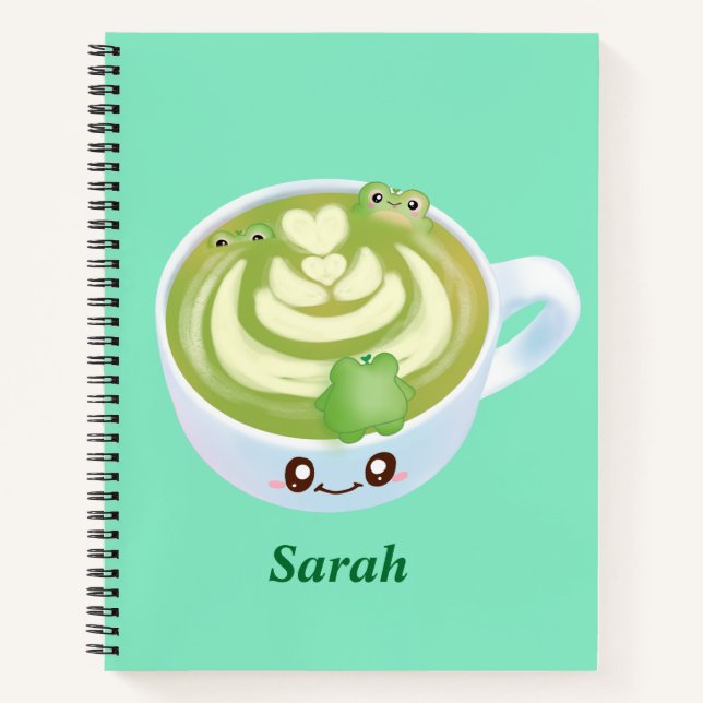 Hot Matcha Green Tee Latte mit Niedlichen Fröschen Notizbuch (Vorderseite)