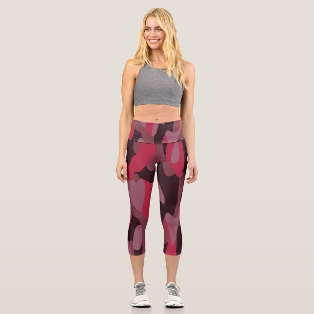 Hot pink and Burgundy Camo Capri Leggings (Vorderseite)