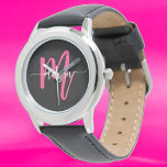Hot Pink Black Modern Script Girls Monogram Name Armbanduhr<br><div class="desc">Mit unserer Hot Pink Modern Script Girls Monogram Name Watch mit Eleganz ergänzen! Dieses stilvolle Uhrwerk besticht durch ein lebendiges, heiß rosa Gesicht, das mit Ihrem Namen in einem schicken, modernen Drehbuch für ein einzigartiges, individuelles Aussehen personalisiert ist. Perfekt um jedem Outfit einen Pop Farbe hinzuzufügen, kombiniert es Mode mit...</div>
