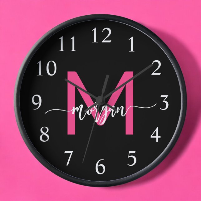 Hot Pink Black Modern Script Name Girl Monogram Uhr (Von Creator hochgeladen)