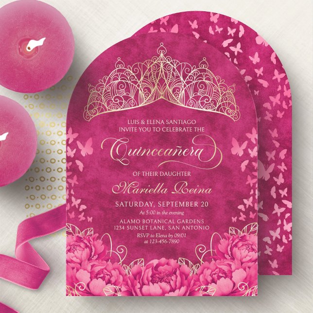 Hot Pink Crown Butterfells Elegantes Quinceanera Einladung (Von Creator hochgeladen)