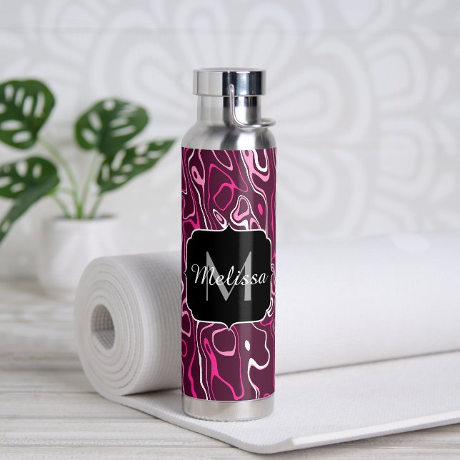 Hot pink damascus abstract swirls Custom Monogram Trinkflasche (Yoga (gedreht))