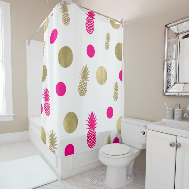 Hot Pink & Gold Dots & Pineapples Fun Summer Chic Duschvorhang (Beispiel)