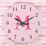 Hot Pink Modern Script Girl Monogram Name<br><div class="desc">Machen Sie mit unserer Hot Pink Modern Script Girly Monogram Name Large Clock eine mutige Aussage in Ihrem Raum! Mit einem lebhaften, heißen rosa Design und personalisiert mit Ihrem Namen in einem eleganten, modernen Drehbuch fügt diese Uhr jedem Zimmer eine stilvolle und persönliche Touch hinzu. Ideal für Schlafzimmer, Büroräume oder...</div>