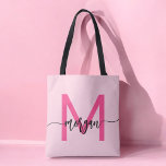 Hot Pink Modern Script Girl Monogram Name<br><div class="desc">Tragen Sie Ihr Wesentliches stilvoll mit unserem Hot Pink Modern Script Girly Monogram Name Tote Bag! Diese Tasche ist mit einem kühnen, rosa Design personalisiert und in einem schicken, modernen Drehbuch für ein trendiges, individuelles Aussehen gehalten. Ideal für Einkäufe, Schulen oder den Alltag, bietet es viel Platz und eine langlebige...</div>