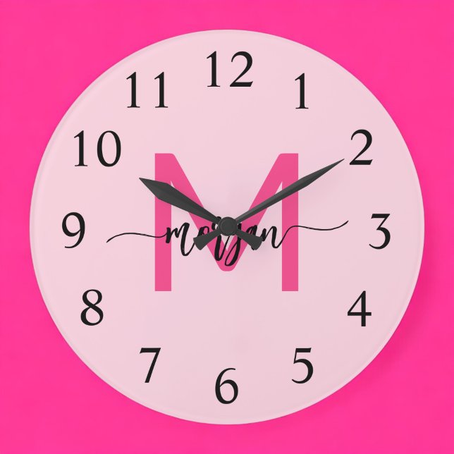 Hot Pink Modern Script Girl Monogram Name Große Wanduhr (Von Creator hochgeladen)
