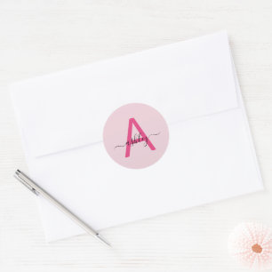 Hot Pink Modern Script Girl Monogram Name Runder Aufkleber