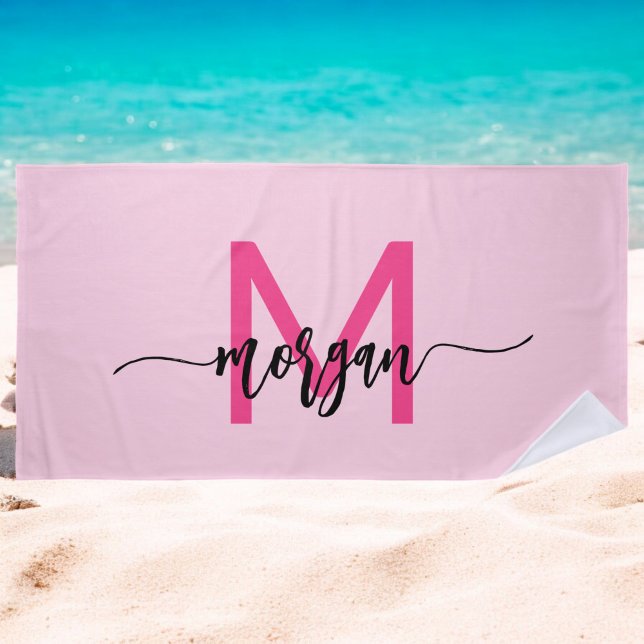 Hot Pink Modern Script Girl Monogram Name Strandtuch (Von Creator hochgeladen)