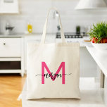 Hot Pink Modern Script Girl Monogram Name Tragetasche<br><div class="desc">Tragen Sie Ihr Wesentliches stilvoll mit unserem Hot Pink Modern Script Girly Monogram Name Tote Bag! Diese Tasche ist mit einem kühnen, rosa Design personalisiert und in einem schicken, modernen Drehbuch für ein trendiges, individuelles Aussehen gehalten. Ideal für Einkäufe, Schulen oder den Alltag, bietet es viel Platz und eine langlebige...</div>