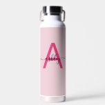 Hot Pink Modern Script Girl Monogram Name Trinkflasche<br><div class="desc">Mit dieser eleganten und stilvollen personalisierten Wasserflasche stärken Sie Ihr Hydratationsspiel. Die zarte Balance aus heiß rosa modernem Monogramm, gepaart mit elegantem Skript, schafft eine Erklärung von raffinierter Individualität, perfekt für diejenigen, die sowohl Form als auch Funktion schätzen. Ob im Fitnessraum, im Büro oder während Ihres Abenteuers im Freien, diese...</div>