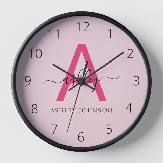 Hot Pink Modern Script Girl Monogram Name Uhr (Vorderseite)