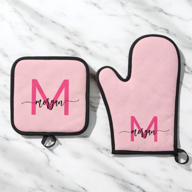 Hot Pink Monogram Girl's Kitchen Script Ofenhandschuh & Topflappen-Set (Von Creator hochgeladen)