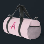 Hot Pink Monogram Name Girl's Script Sports Duffle Bag<br><div class="desc">Mit dieser schicken Duffle-Tasche, die sowohl Flair als auch Funktion ausstrahlt, trainieren Sie im Fitnessraum oder auf Reisen. Das weiche rosa Design in Verbindung mit einem auffallend heißen rosa Monogramm verleiht Ihrem unterwegs-erfahrenen Personal ein Gefühl von persönlichem Luxus. Die geräumige Inneneinrichtung bietet viel Platz für das Wesentliche, während die Seitengitter-Tasche...</div>