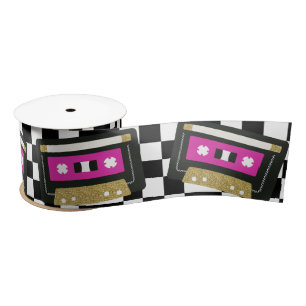 Hot-Pink Retro-Kassettenstapel Mixtape-Geschenk Ba Satinband