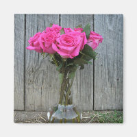 Hot Pink Rose Bouquet im Stall