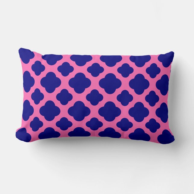 Hot Pink und Navy Blue Quatrefoil Pattern Lendenkissen (Vorderseite)