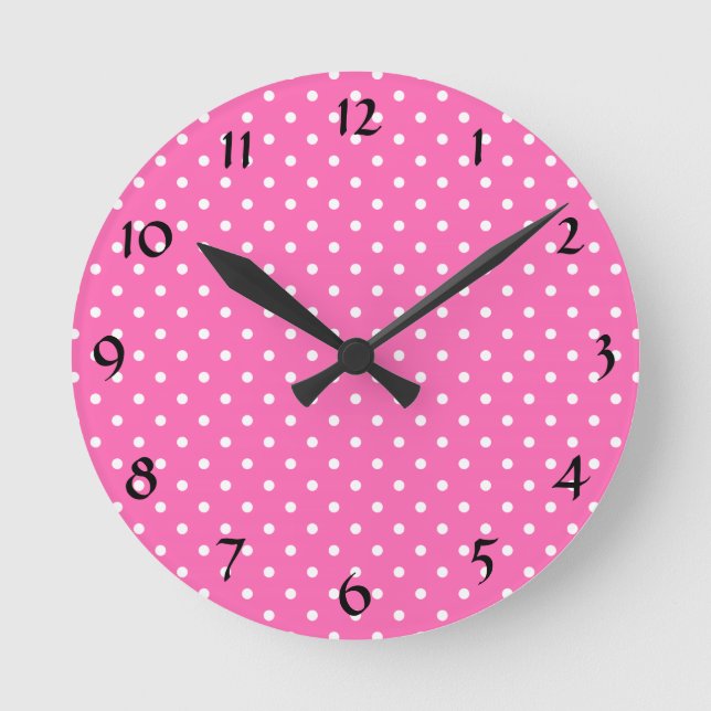 Hot Pink und White Polka Dot Muster Runde Wanduhr (Vorderseite)
