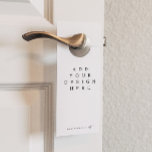 Hotel Door Hanger Türanhänger<br><div class="desc">Laden Sie Ihre Vorlage als JPEG mit der Option 'Bleed' ausgewählt herunter. Laden Sie Ihre Grafik auf die Vorderseite und Rückseite dieses Tags im Bereich 'Personalisierung' hoch.</div>