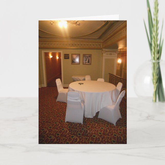 Hotel Duluth Covered Chairs & Tables Hallowe’en Karte (Vorderseite)