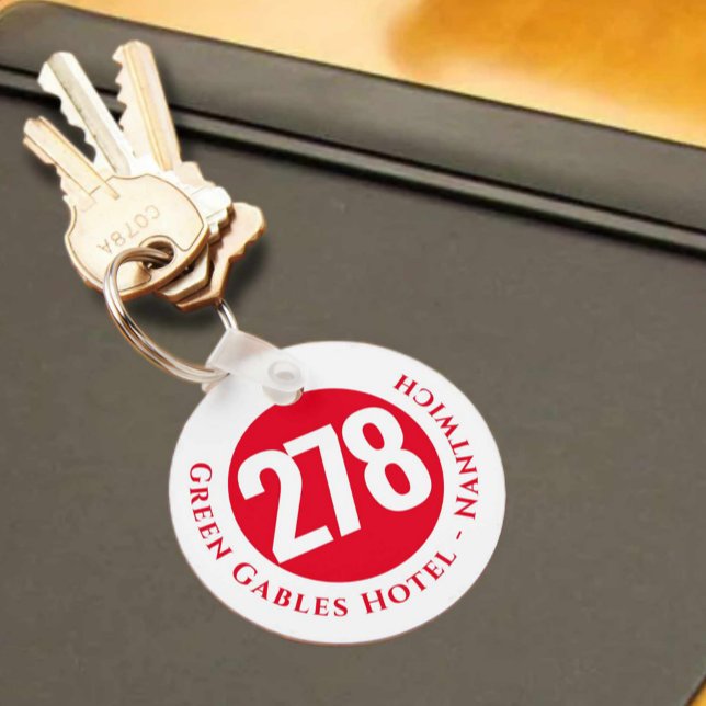 Hotel Name Plus Zimmernummer auf einem Schlüsselan Schlüsselanhänger (Von Creator hochgeladen)