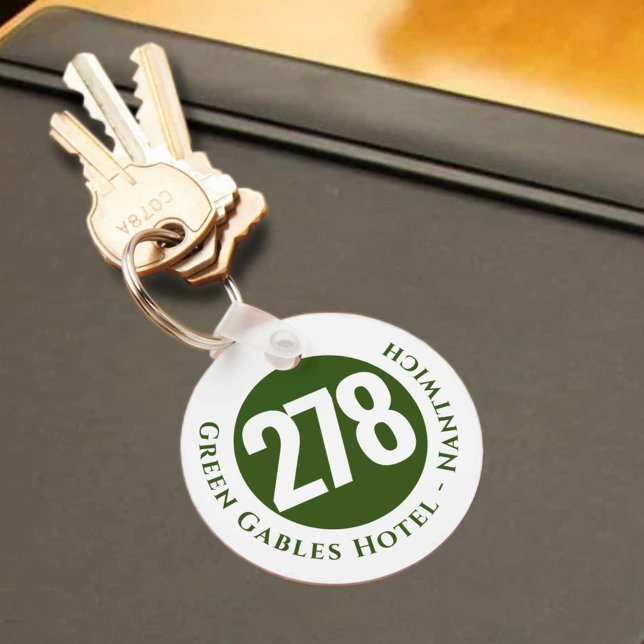 Hotel Name Plus Zimmernummer auf einem Schlüsselan Schlüsselanhänger (Von Creator hochgeladen)
