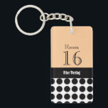 Hotelhäuschen-Erholungsort-Zimmerschlüssel Schlüsselanhänger<br><div class="desc">Vibrierende, ins Auge fallende und noble weiße vektortendrils und Blatt-Spiralen bilden ein stilvolles und elegantes Hintergrundmuster. IDEAL FÜR - Ihre Mutter, Schwester, Tante, Tochter, Freundin, besten Freund, Nichte oder Enkelin bei einem speziellen Geburtstag oder einer feierlichen Gelegenheit. Sie sind für "Butikehotels", B&B, Hotels, Land-Anwesen und Gasthäuschen perfekt, die nach einem...</div>