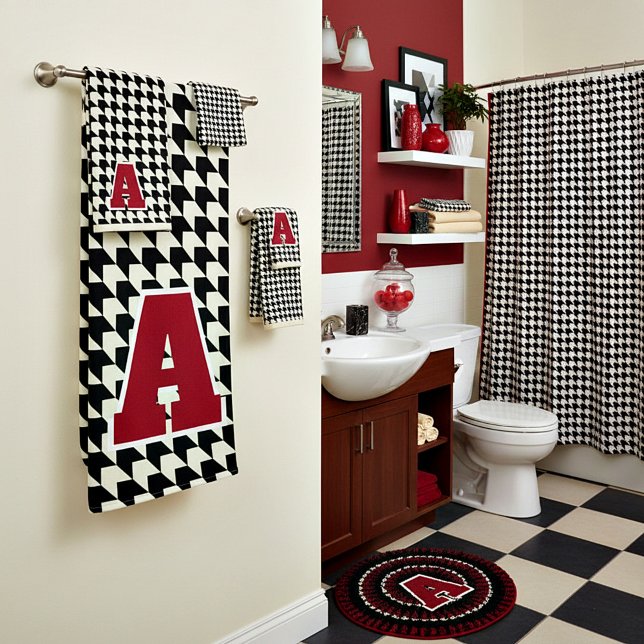 Houndstooth monogram  bath towel set (Von Creator hochgeladen)