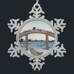 Housai Mount Fuji von unterhalb der Men's Bridge Schneeflocken Zinn-Ornament<br><div class="desc">Katsushika Housai (1760-1849),  Mount Fuji von unterhalb der Men's Bridge aus gesehen. Reproduktion berühmter Kunstbilder im öffentlichen Bereich.</div>