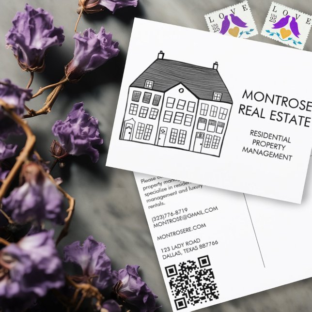 House Art Minimal QR Code Real Anwesen Marketing Postkarte (Custom real estate marketing postcards with house line art and custom QR code. )