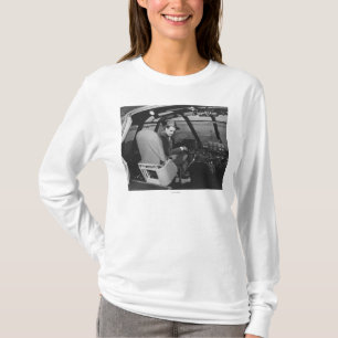 Howard Hughes im gezierte Gans-hölzernen Flugzeug T-Shirt
