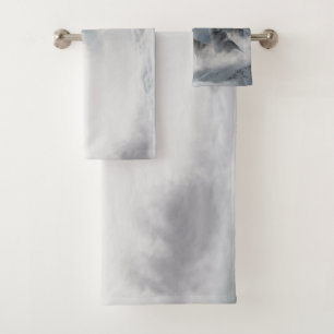 Howling Wolves Mountain Fog Scene Print Badhandtuch Set