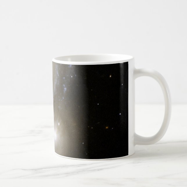 Hubble-Interagierende Galaxie AM 0500-620 Tasse (Rechts)