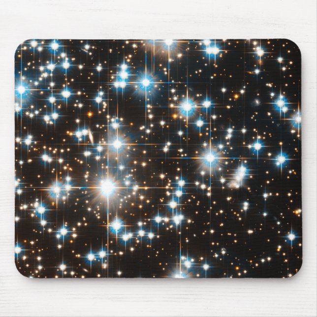 Hubble-Teleskop-Bild des globalen Clusters Mousepad (Vorne)