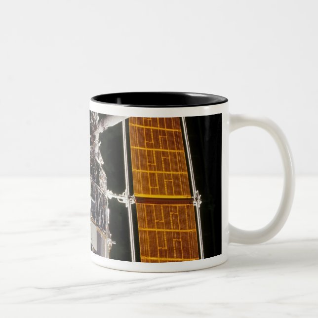 Hubble-Teleskop Zweifarbige Tasse (Rechts)