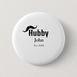 Hubby Ehemann Name Datum Jahr Schnurrbart einfach Button