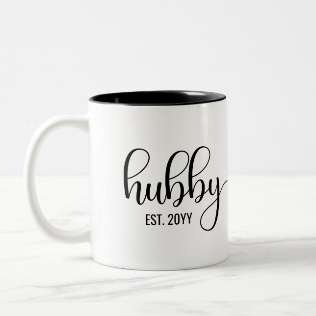 Hubby Est | Geschenke für Ehemann, Hochzeitscoupel Zweifarbige Tasse (Links)