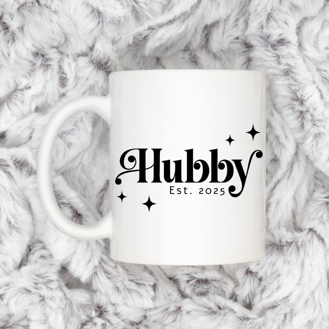 Hubby Est Jahr jedes farbigen eleganten Retro-Schr Kaffeetasse (Hubby Est year any color elegant retro font Coffee Mug)
