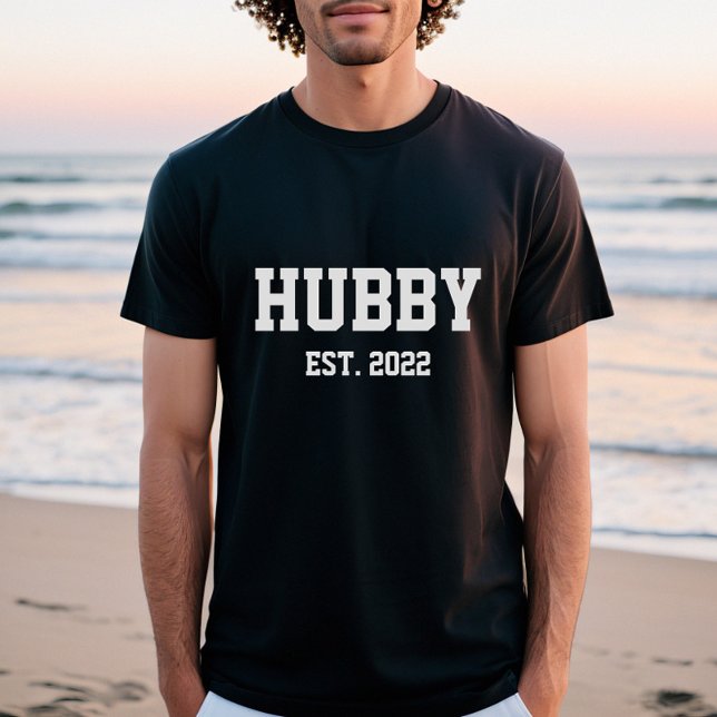 Hubby & Wifey Custom T-Shirt (Von Creator hochgeladen)