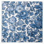 Hübsch Boho Blau und Weiße Blüten Fliese<br><div class="desc">Hübsches Blumenmuster mit blauen böhmischen Blume auf weißem Hintergrund.</div>
