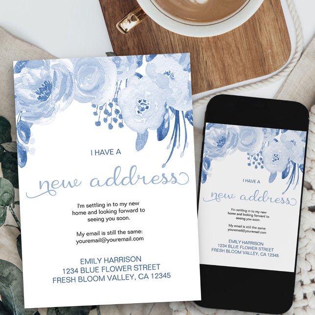 Hübsch floral dusty Blue New Address Moving Ankündigung (dusty blue flowers new address card available printed or as printable digital download)