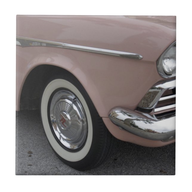 Hübsch im Rosa Fliese (Vorderseite)