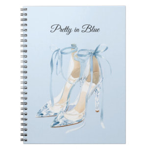 Hübsch in blauen High Heels Notizblock