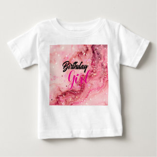 hübsch in rosa Geburtstagsmädchen Shirt. Baby T-shirt