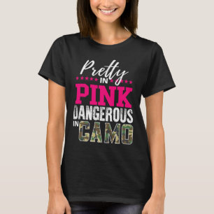 Hübsch in Rosa, gefährlich in Camouflage, Jagdmädc T-Shirt