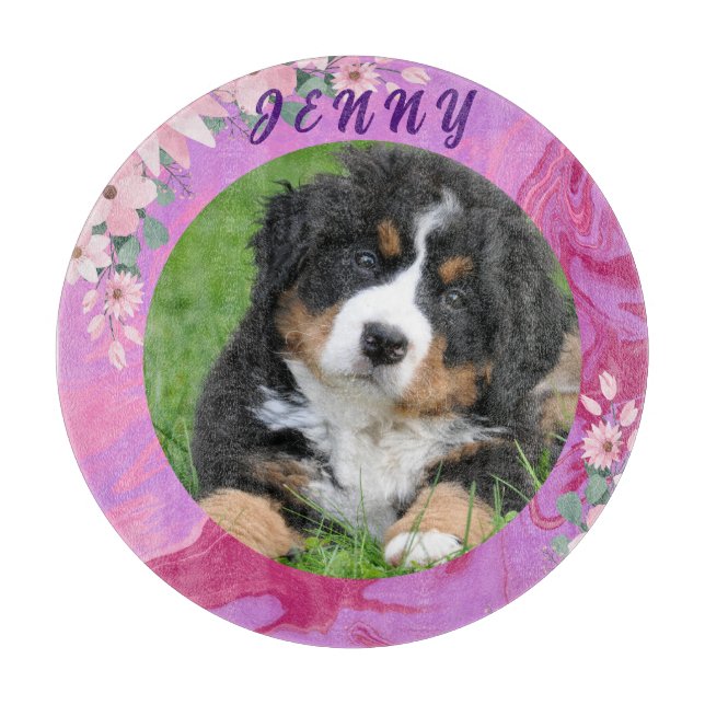 Hübsch in rosa, Niedliche Welpe, modernes Schnittb Schneidebrett (Vorderseite)