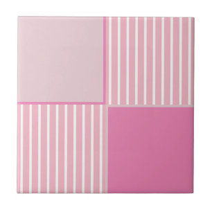 Hübsch in rosa Streifen und Quadraten Fliese