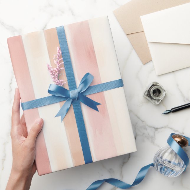 Hübsch Peach Pink Creme Streifen Geschenkpapier (Schenken)