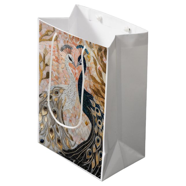 Hübsch Peacock Pink Gold Glam Mittlere Geschenktüte (Vorderseite Schrägansicht)